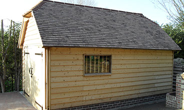 Oak Framed Single Bay Building and Garage